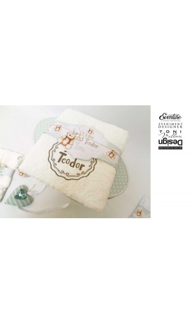 Trusou de botez cu ursuletul brun si buline pe fundal verde menta, Rustico 21
